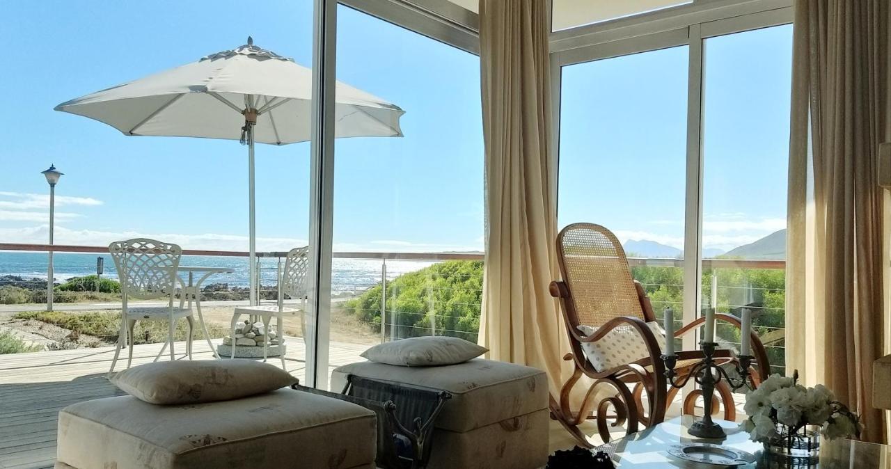 138 Marine Beachfront Guesthouse Херманус Екстериор снимка