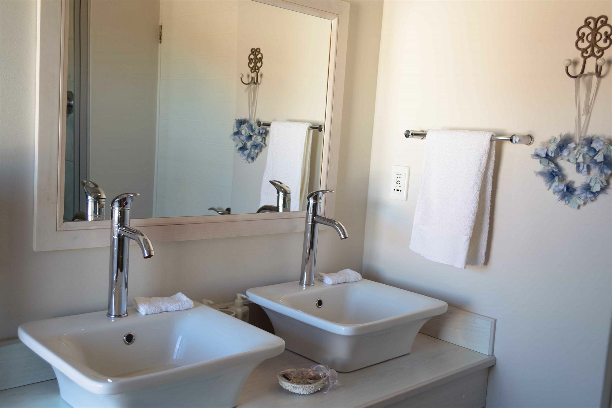 138 Marine Beachfront Guesthouse Херманус Екстериор снимка